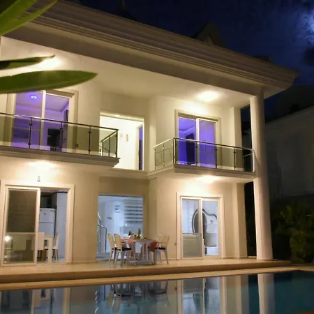 View - 4 Bedroom With Private Pool